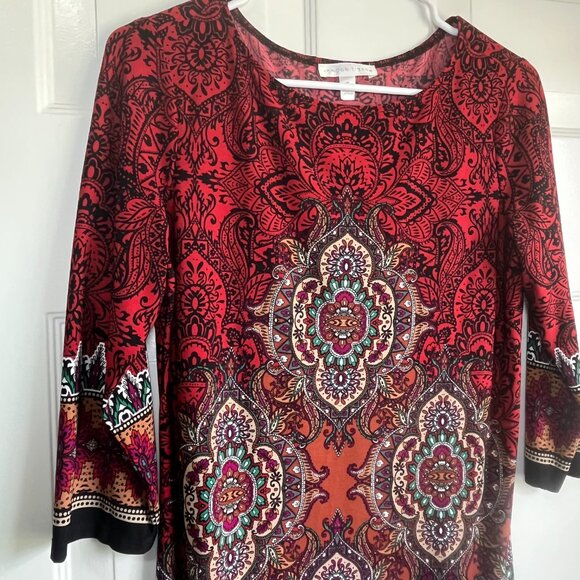 London Times Boho Shift Midi Dress Burgandy and Black Medallion Size 6 - Picture 4 of 7